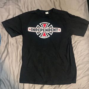 Independent men’s preowned t shirt size medium.